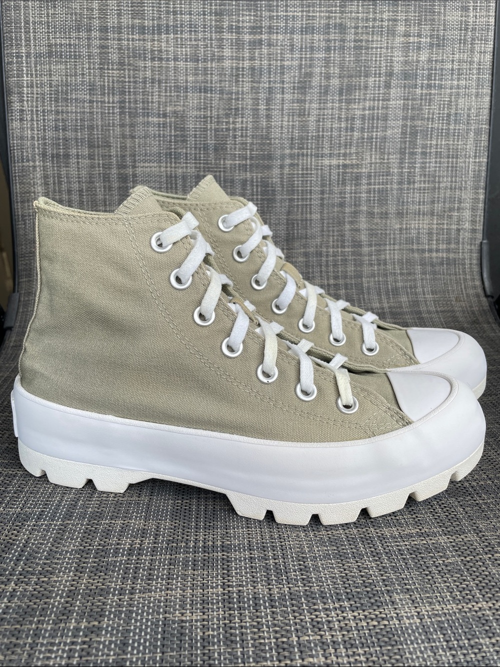 Converse All Star High-Top Lugged Platform Canvas Sneakers Olive Green Women 7.5